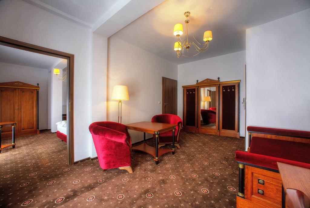 Hotel Lancut Room photo
