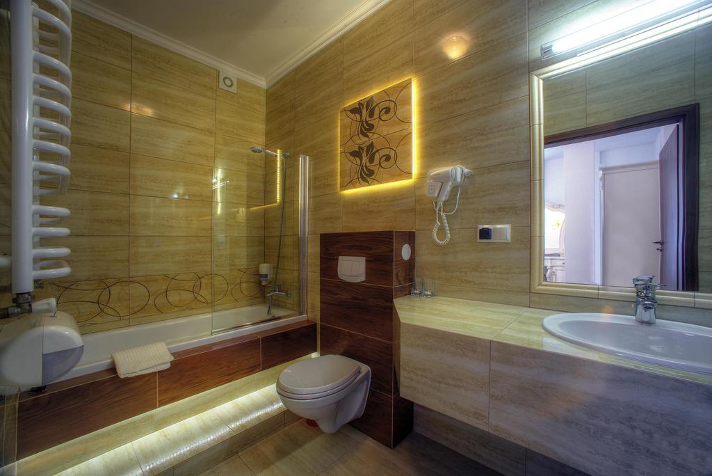 Hotel Lancut Room photo