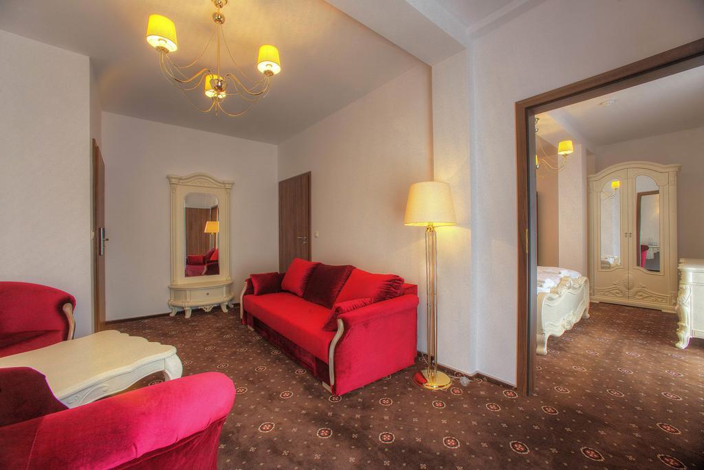 Hotel Lancut Room photo