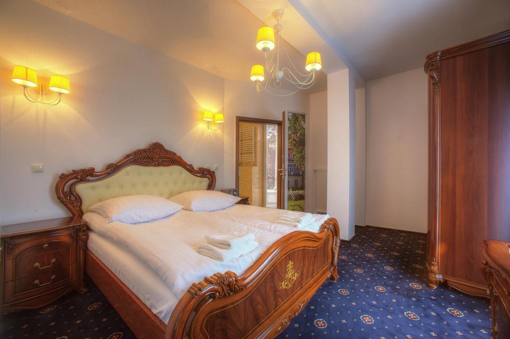 Hotel Lancut Room photo