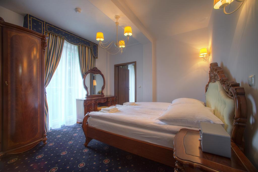Hotel Lancut Room photo