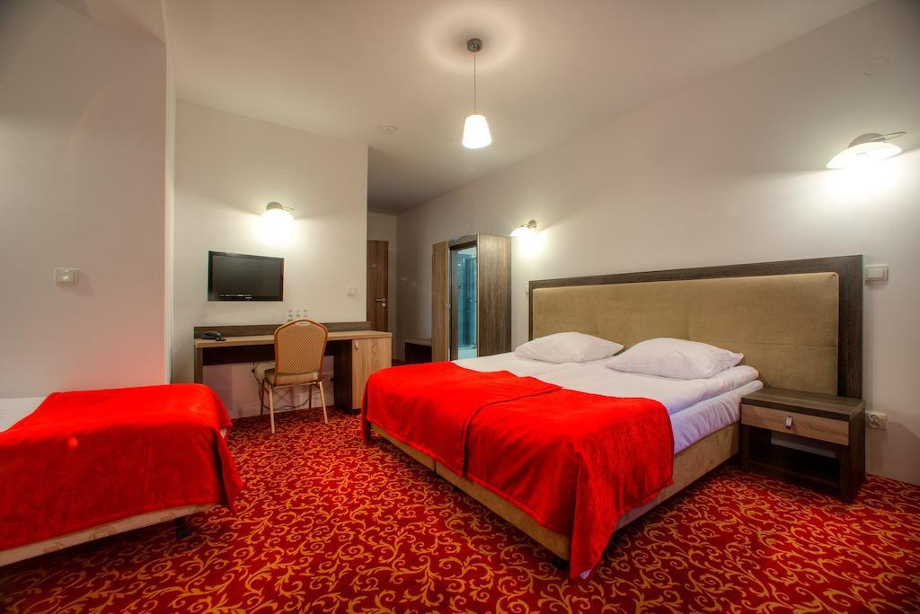 Hotel Lancut Room photo