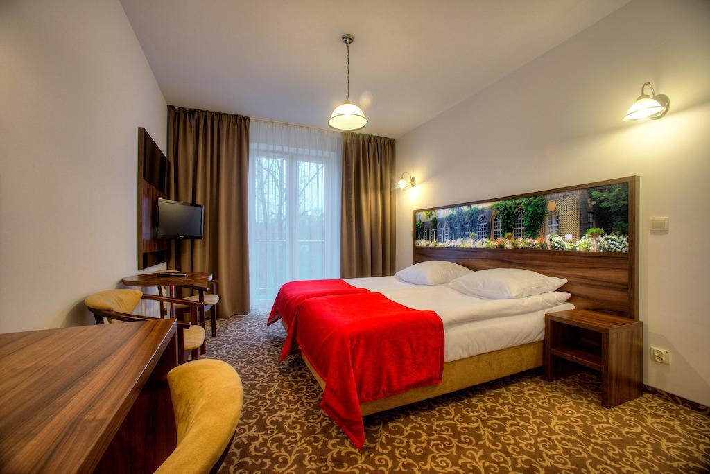 Hotel Lancut Room photo