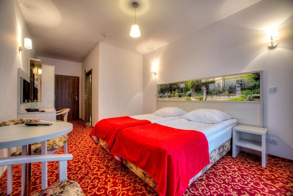 Hotel Lancut Room photo